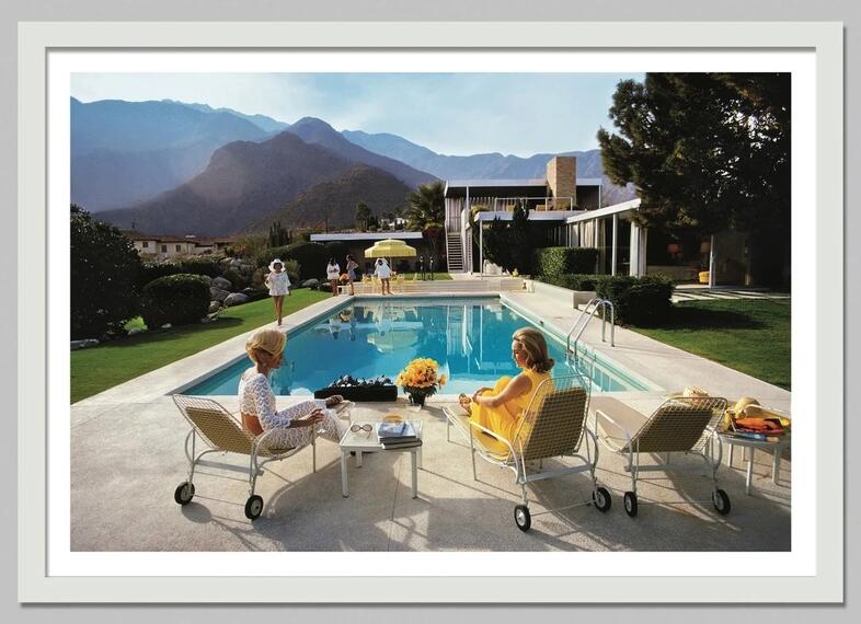 Retro Poolside Host lüks yaşam - Luxury Lifestyle Picture incelemesi ve fiyatı
